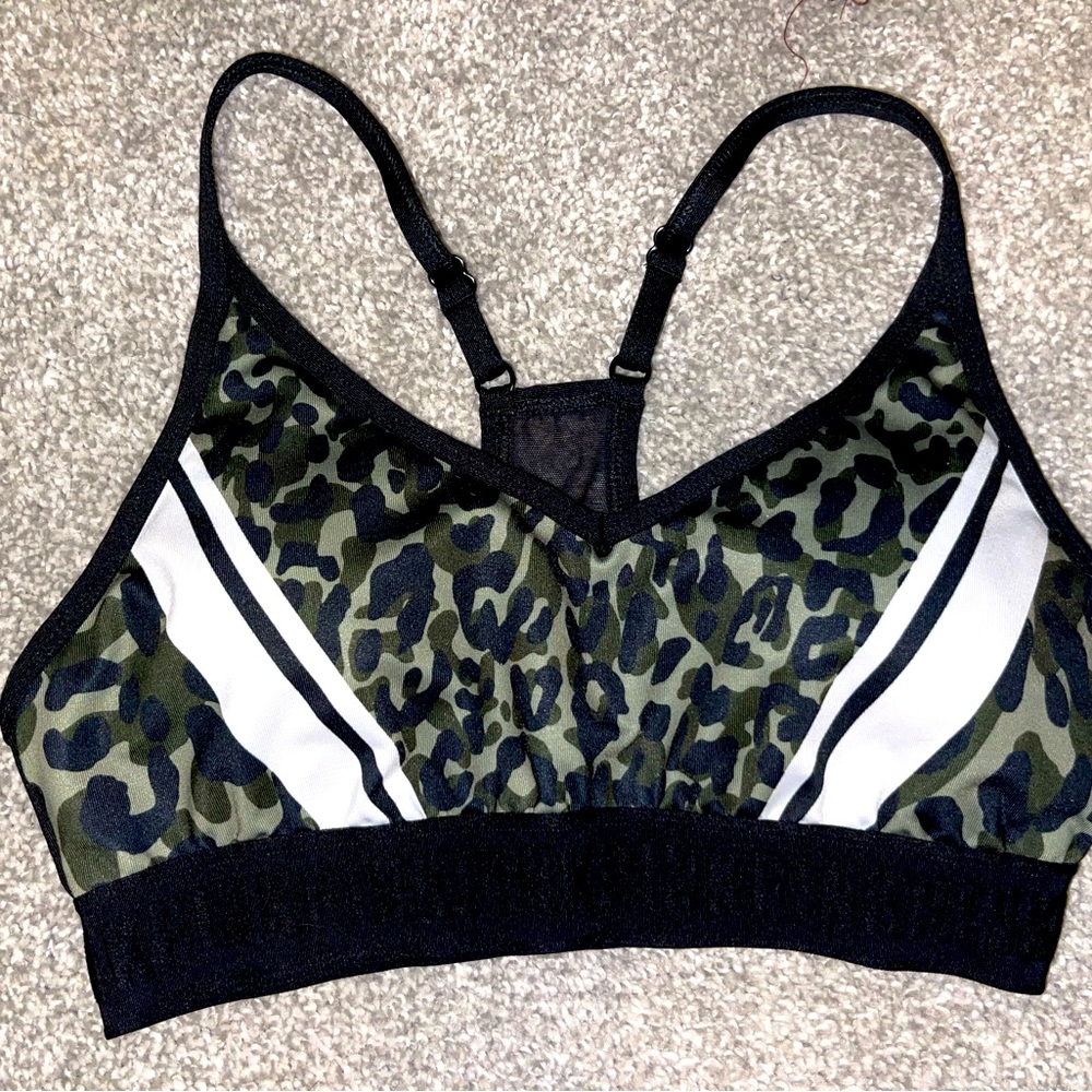 Pink Victoria secret ultimate sports bra